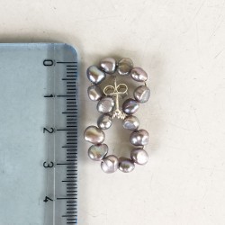 Chlorys Perlenohrstecker grau aus Süsswasserperlen und Silber