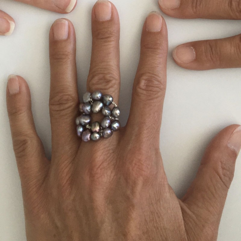 Kybele grau Fingerkettchen  mit Perlen