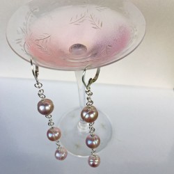 Akidalia Perlenohrringe rosa aus Süsswasserperlen und Silber
